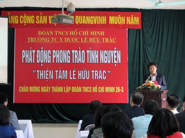 Ngay từ những ngày đầu thành lập, Trường Trung cấp y dược Lê Hữu Trác đã tích cực tham gia các hoạt động từ thiện nhân đạo.